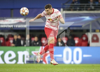 2021-11-03 - Willi Orban of RB Leipzig during the UEFA Champions League, Group A football match between RB Leipzig and Paris Saint-Germain (PSG) on November 3, 2021 at Red Bull Arena in Leipzig, Germany - RB LEIPZIG VS PARIS SAINT-GERMAIN - UEFA CHAMPIONS LEAGUE - SOCCER