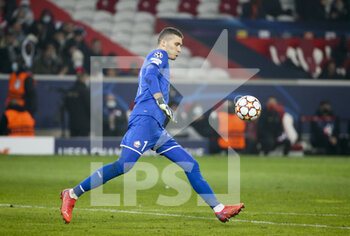 2021-11-23 - Goalkeeper of Lille Ivo Grbic during the UEFA Champions League, Group G football match between Lille OSC (LOSC) and FC RB Salzburg on November 23, 2021 at Pierre Mauroy stadium in Villeneuve-d'Ascq near Lille, France - LILLE LOSC VS FC SALZBURG - UEFA CHAMPIONS LEAGUE - SOCCER