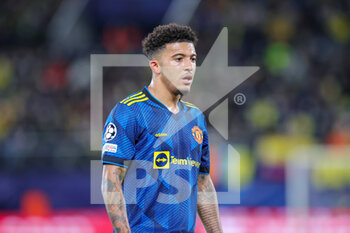 2021-11-23 - Jadon Sancho (25) of Manchester United during the UEFA Champions League, Group F football match between Villareal CF and Manchester United on November 23, 2021 at Estadio El Madrigal in Vila-Real, Spain - VILLAREAL CF VS MANCHESTER UNITED - UEFA CHAMPIONS LEAGUE - SOCCER