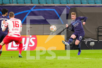 2021-12-07 - Kevin De Bruyne (17) of Manchester City during the UEFA Champions League, Group A football match between RB Leipzig and Manchester City on December 7, 2021 at Red Bull Arena in Leipzig, Germany - RB LEIPZIG VS MANCHESTER CITY - UEFA CHAMPIONS LEAGUE - SOCCER