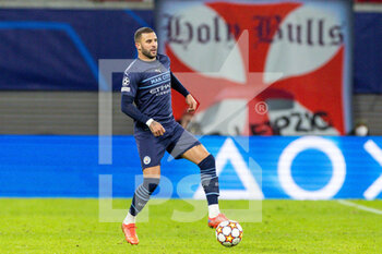 2021-12-07 - Kyle Walker (2) of Manchester City during the UEFA Champions League, Group A football match between RB Leipzig and Manchester City on December 7, 2021 at Red Bull Arena in Leipzig, Germany - RB LEIPZIG VS MANCHESTER CITY - UEFA CHAMPIONS LEAGUE - SOCCER