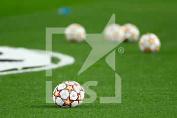 2021-12-07 - Illustration, ball of the match during the UEFA Champions League, Group D football match between Real Madrid and FC Internazionale on December 7, 2021 at Santiago Bernabeu stadium in Madrid, Spain - REAL MADRID VS FC INTERNAZIONALE - UEFA CHAMPIONS LEAGUE - SOCCER