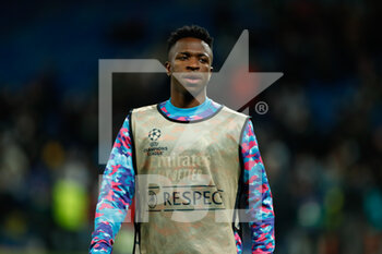 2021-12-07 - Vinicius Junior of Real Madrid warms up during the UEFA Champions League, Group D football match between Real Madrid and FC Internazionale on December 7, 2021 at Santiago Bernabeu stadium in Madrid, Spain - REAL MADRID VS FC INTERNAZIONALE - UEFA CHAMPIONS LEAGUE - SOCCER
