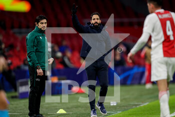 2021-12-07 - Coach Ruben Amorim of Sporting CP during the UEFA Champions League, Group C football match between Ajax and Sporting Clube de Portugal on December 7, 2021 at Johan Cruijff ArenA in Amsterdam, Netherlands - AJAX VS SPORTING CLUBE DE PORTUGAL - UEFA CHAMPIONS LEAGUE - SOCCER