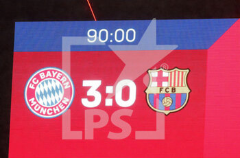 2021-12-08 - Illustration scoreboard during the UEFA Champions League, Group E football match between Bayern Munich and FC Barcelona on December 8, 2021 at Allianz Arena in Munich, Germany - BAYERN MUNICH VS FC BARCELONA - UEFA CHAMPIONS LEAGUE - SOCCER