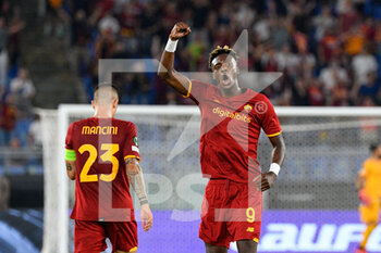 2021-09-16 - Tammy Abraham of AS Roma celebrates after scoring goal 5-1 during the UEFA Europa Conference League football match between AS Roma and CSKA Sofia at The Olympic Stadium in Rome on September 16, 2021. (Photo by FABRIZIO CORRADETTI / LM) - AS ROMA VS CSKA SOFIA - UEFA CONFERENCE LEAGUE - SOCCER