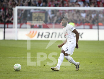 2021-09-16 - Japhet Tanganga of Tottenham during the UEFA Europa Conference League, Group Stage, Group G football match between Stade Rennais and Tottenham Hotspur on September 16, 2021 at Roazhon Park stadium in Rennes, France - STADE RENNAIS VS TOTTENHAM HOTSPUR - UEFA CONFERENCE LEAGUE - SOCCER