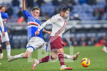 2021-12-16 - Kristoffer Askildsen (Sampdoria), Tomas Eduardo Rincon (Torino) - UC SAMPDORIA VS TORINO FC - ITALIAN CUP - SOCCER