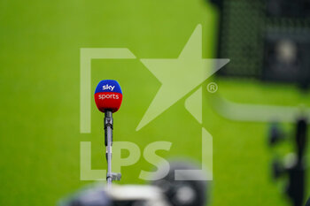 2021-09-17 - A general view of a Sky Sports branded microphone during the Premier League match between Newcastle United and Leeds United at St. James's Park, Newcastle, England on 17 September 2021. Photo Malcolm Bryce /ProSportsImages / DPPI - NEWCASTLE UNITED VS LEEDS UNITED - ENGLISH PREMIER LEAGUE - SOCCER