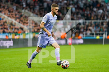 2021-09-17 - Leeds United midfielder Mateusz Klich (43) during the Premier League match between Newcastle United and Leeds United at St. James's Park, Newcastle, England on 17 September 2021. Photo Malcolm Bryce /ProSportsImages / DPPI - NEWCASTLE UNITED VS LEEDS UNITED - ENGLISH PREMIER LEAGUE - SOCCER