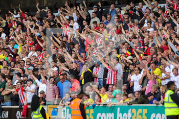2021-09-18 - Brentford fans at full time during the Premier League match between Wolverhampton Wanderers and Brentford at Molineux, Wolverhampton, England on 18 September 2021. Photo Nigel Keene / ProSportsImages / DPPI - WOLVERHAMPTON WANDERERS VS BRENTFORD - ENGLISH PREMIER LEAGUE - SOCCER