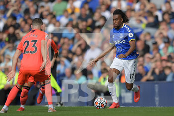 2021-09-25 - Everton midfielder Alex Iwobi (17) during the English championship Premier League football match between Everton and Norwich City on September 25, 2021 at Goodison Park in Liverpool, England - EVERTON VS NORWICH CITY - ENGLISH PREMIER LEAGUE - SOCCER