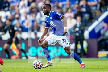 2021-09-25 - Leicester City midfielder Ademola Lookman during the English championship Premier League football match between Leicester City and Burnley on September 25 2021 at the King Power Stadium in Leicester, England - LEICESTER CITY VS BURNLEY - ENGLISH PREMIER LEAGUE - SOCCER