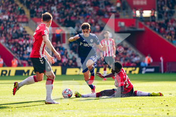 2021-10-16 - Leeds United forward Daniel James during the English championship Premier League football match between Southampton and Leeds United on October 16, 2021 at the St Mary's Stadium in Southampton, England - SOUTHAMPTON VS LEEDS UNITED - ENGLISH PREMIER LEAGUE - SOCCER