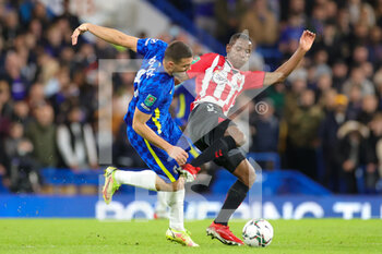 2021-10-26 - Ibrahima Diallo (27) of Southampton battles with Mateo Kovacic (8) of Chelsea during the English League Cup, EFL Cup football match between Chelsea and Southampton on October 26, 2021 at Stamford Bridge in London, England - CHELSEA VS SOUTHAMPTON - ENGLISH PREMIER LEAGUE - SOCCER