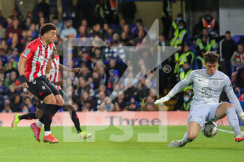 2021-10-26 - Che Adams (10) of Southampton scores the equaliser during the English League Cup, EFL Cup football match between Chelsea and Southampton on October 26, 2021 at Stamford Bridge in London, England - CHELSEA VS SOUTHAMPTON - ENGLISH PREMIER LEAGUE - SOCCER