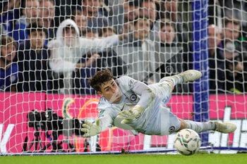2021-10-26 - Kepa Arrizabalaga (1) of Chelsea makes a save during the English League Cup, EFL Cup football match between Chelsea and Southampton on October 26, 2021 at Stamford Bridge in London, England - CHELSEA VS SOUTHAMPTON - ENGLISH PREMIER LEAGUE - SOCCER