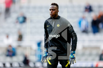 2021-10-30 - Chelsea goalkeeper Edouard Mendy (16) warming up during the English championship Premier League football match between Newcastle United and Chelsea on October 30, 2021 at St James's Park in Newcastle, England - NEWCASTLE UNITED VS CHELSEA - ENGLISH PREMIER LEAGUE - SOCCER