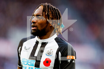 2021-10-30 - Newcastle United forward Allan Saint-Maximin during the English championship Premier League football match between Newcastle United and Chelsea on October 30, 2021 at St James's Park in Newcastle, England - NEWCASTLE UNITED VS CHELSEA - ENGLISH PREMIER LEAGUE - SOCCER