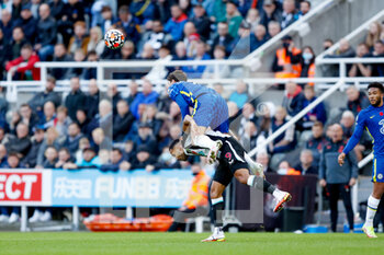 2021-10-30 - Newcastle United forward Callum Wilson (9) and Chelsea defender Andreas Christensen (4) challenge in the air during the English championship Premier League football match between Newcastle United and Chelsea on October 30, 2021 at St James's Park in Newcastle, England - NEWCASTLE UNITED VS CHELSEA - ENGLISH PREMIER LEAGUE - SOCCER