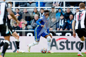 2021-10-30 - Chelsea midfielder Callum Hudson-Odoi during the English championship Premier League football match between Newcastle United and Chelsea on October 30, 2021 at St James's Park in Newcastle, England - NEWCASTLE UNITED VS CHELSEA - ENGLISH PREMIER LEAGUE - SOCCER