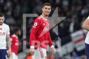 2021-10-30 - Manchester United Forward Cristiano Ronaldo during the English championship Premier League football match between Tottenham Hotspur and Manchester United on October 30, 2021 at Tottenham Hotspur Stadium in London, England - TOTTENHAM HOTSPUR VS MANCHESTER UNITED - ENGLISH PREMIER LEAGUE - SOCCER