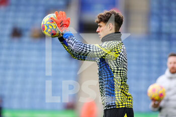 2021-11-20 - Kepa Arrizabalaga (1) of Chelsea warms up during the English championship Premier League football match between Leicester City and Chelsea on November 20, 2021 at the King Power Stadium in Leicester, England - LEICESTER CITY VS CHELSEA - ENGLISH PREMIER LEAGUE - SOCCER