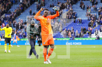 2021-11-20 - Edouard Mendy (16) of Chelsea celebrates at full time during the English championship Premier League football match between Leicester City and Chelsea on November 20, 2021 at the King Power Stadium in Leicester, England - LEICESTER CITY VS CHELSEA - ENGLISH PREMIER LEAGUE - SOCCER