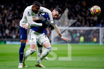 2021-11-21 - Leeds United midfielder Jack Harrison and Emerson Royal of Tottenham during the English championship Premier League football match between Tottenham Hotspur and Leeds United on November 21, 2021 at Tottenham Hotspur Stadium in London, England - TOTTENHAM HOTSPUR VS LEEDS UNITED - ENGLISH PREMIER LEAGUE - SOCCER