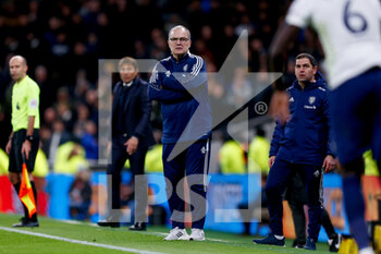 2021-11-21 - Leeds United Manager Marcelo Bielsa during the English championship Premier League football match between Tottenham Hotspur and Leeds United on November 21, 2021 at Tottenham Hotspur Stadium in London, England - TOTTENHAM HOTSPUR VS LEEDS UNITED - ENGLISH PREMIER LEAGUE - SOCCER