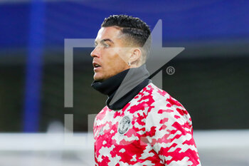 2021-11-29 - Manchester United Forward Cristiano Ronaldo (7) warms up during the English championship Premier League football match between Chelsea and Manchester United on November 28, 2021 at Stamford Bridge in London, England - CHELSEA VS MANCHESTER UNITED - ENGLISH PREMIER LEAGUE - SOCCER