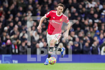 2021-11-29 - Manchester United Midfielder Nemanja Matic during the English championship Premier League football match between Chelsea and Manchester United on November 28, 2021 at Stamford Bridge in London, England - CHELSEA VS MANCHESTER UNITED - ENGLISH PREMIER LEAGUE - SOCCER