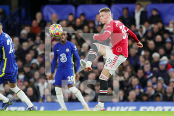 2021-11-29 - Manchester United Midfielder Scott McTominay during the English championship Premier League football match between Chelsea and Manchester United on November 28, 2021 at Stamford Bridge in London, England - CHELSEA VS MANCHESTER UNITED - ENGLISH PREMIER LEAGUE - SOCCER