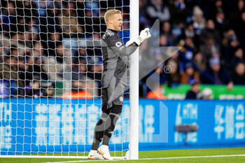 2021-11-28 - Leicester City Goalkeeper Kasper Schmeichel during the English championship Premier League football match between Leicester City and Watford on November 28, 2021 at the King Power Stadium in Leicester, England - LEICESTER CITY VS WATFORD - ENGLISH PREMIER LEAGUE - SOCCER