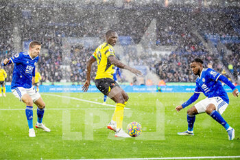 2021-11-28 - Watford Midfielder Moussa Sissoko during the English championship Premier League football match between Leicester City and Watford on November 28, 2021 at the King Power Stadium in Leicester, England - LEICESTER CITY VS WATFORD - ENGLISH PREMIER LEAGUE - SOCCER