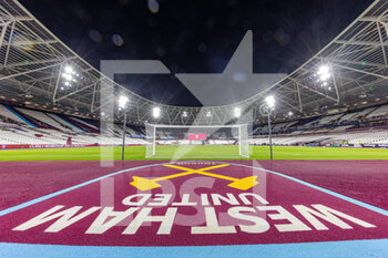 2021-12-01 - General view inside the London Stadium ahead of the English championship Premier League football match between West Ham United and Brighton and Hove Albion on December 1, 2021 at the London Stadium in London, England - WEST HAM UNITED VS BRIGHTON AND HOVE ALBION - ENGLISH PREMIER LEAGUE - SOCCER