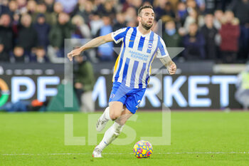 2021-12-01 - Shane Duffy (24) of Brighton during the English championship Premier League football match between West Ham United and Brighton and Hove Albion on December 1, 2021 at the London Stadium in London, England - WEST HAM UNITED VS BRIGHTON AND HOVE ALBION - ENGLISH PREMIER LEAGUE - SOCCER