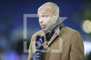 2021-12-01 - Thierry Henry during the English championship Premier League football match between Everton and Liverpool on December 1, 2021 at Goodison Park in Liverpool, England - EVERTON VS LIVERPOOL - ENGLISH PREMIER LEAGUE - SOCCER