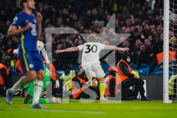 2021-12-11 - Leeds United forward Joe Gelhardt (30) celebrates his goal 2-2 during the English championship Premier League football match between Chelsea and Leeds United on December 11, 2021 at Stamford Bridge in London, England - CHELSEA VS LEEDS UNITED - ENGLISH PREMIER LEAGUE - SOCCER