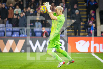 2021-12-12 - Crystal Palace goalkeeper Vicente Guaita during the English championship Premier League football match between Crystal Palace and Everton on December 12, 2021 at Selhurst Park in London, England - CRYSTAL PALACE VS EVERTON - ENGLISH PREMIER LEAGUE - SOCCER