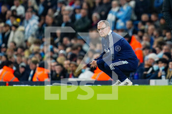 2021-12-14 - Marcelo Bielsa of Leeds United (Manager) during the English championship Premier League football match between Manchester City and Leeds United on December 14, 2021 at the Etihad Stadium in Manchester, England - MANCHESTER CITY VS LEEDS UNITED - ENGLISH PREMIER LEAGUE - SOCCER