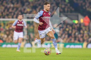 2021-12-14 - Matty Cash (2) of Aston Villa during the English championship Premier League football match between Norwich City and Aston Villa on December 14, 2021 at Carrow Road in Norwich, England - NORWICH CITY VS ASTON VILLA - ENGLISH PREMIER LEAGUE - SOCCER