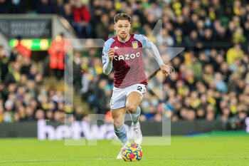 2021-12-14 - Matty Cash (2) of Aston Villa during the English championship Premier League football match between Norwich City and Aston Villa on December 14, 2021 at Carrow Road in Norwich, England - NORWICH CITY VS ASTON VILLA - ENGLISH PREMIER LEAGUE - SOCCER