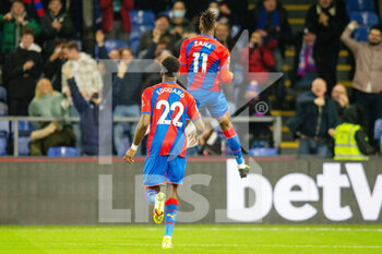 2021-12-15 - Crystal Palace forward Wilfried Zaha (11) celebrates after his goal 1-0 during the English championship Premier League football match between Crystal Palace and Southampton on December 15, 2021 at Selhurst Park in London, England - CRYSTAL PALACE VS SOUTHAMPTON - ENGLISH PREMIER LEAGUE - SOCCER