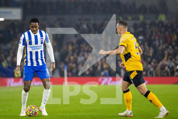 2021-12-15 - Brighton and Hove Albion midfielder Enock Mwepu during the English championship Premier League football match between Brighton and Hove Albion and Wolverhampton Wanderers on December 15, 2021 at the American Express Community Stadium in Brighton and Hove, England - BRIGHTON AND HOVE ALBION VS WOLVERHAMPTON WANDERERS - ENGLISH PREMIER LEAGUE - SOCCER