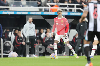 2021-12-27 - Marcus Rashford (10) of Manchester United during the English championship Premier League football match between Newcastle United and Manchester United on December 27, 2021 at St James's Park in Newcastle, England - NEWCASTLE UNITED VS MANCHESTER UNITED - ENGLISH PREMIER LEAGUE - SOCCER
