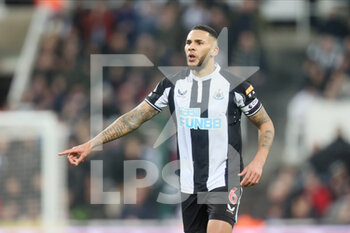 2021-12-27 - Newcastle's Jamaal Lascelles during the English championship Premier League football match between Newcastle United and Manchester United on December 27, 2021 at St James's Park in Newcastle, England - NEWCASTLE UNITED VS MANCHESTER UNITED - ENGLISH PREMIER LEAGUE - SOCCER