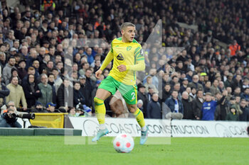 2021-03-10 - Norwich City defender Max Aarons during the English championship Premier League football match between Norwich City and Chelsea on March 10, 2022 at Carrow Road in Norwich, England - NORWICH CITY VS CHELSEA - ENGLISH PREMIER LEAGUE - SOCCER