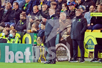 2021-03-10 - Norwich City Manager Dean Smith during the English championship Premier League football match between Norwich City and Chelsea on March 10, 2022 at Carrow Road in Norwich, England - NORWICH CITY VS CHELSEA - ENGLISH PREMIER LEAGUE - SOCCER