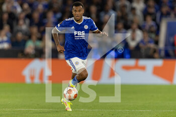 2021-09-16 - Leicester City Defender Ryan Bertrand (5) brings the ball clear during the Europa League match between Leicester City and Napoli at the King Power Stadium, Leicester, England on 16 September 2021. Photo John Mallett / ProSportsImages / DPPI - LEICESTER CITY VS SSC NAPOLI - UEFA EUROPA LEAGUE - SOCCER